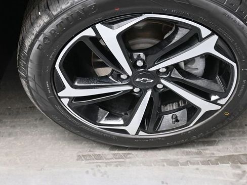 Used 2023 Chevrolet TrailBlazer RS w/ Convenience Package AWD/4WD image 30