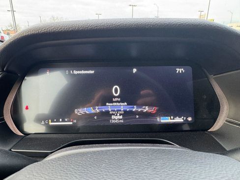 Used 2025 Jeep Grand Cherokee Altitude AWD/4WD image 10