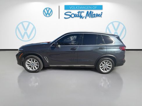 Used 2022 BMW X5 xDrive45e w/ Premium Package image 4