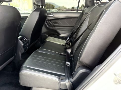 Used 2023 Volkswagen Tiguan SE R-Line image 20