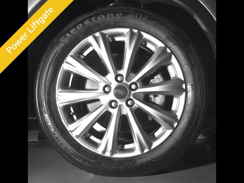 Used 2018 Ford Escape Titanium w/ Ford Safe & Smart Package AWD/4WD image 10