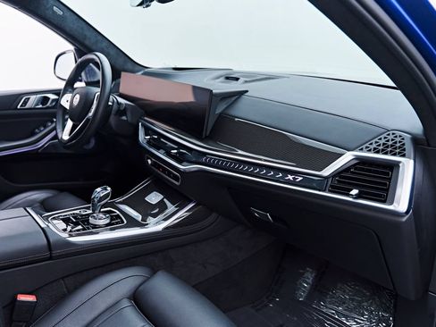 Used 2025 BMW ALPINA XB7 AWD/4WD image 50
