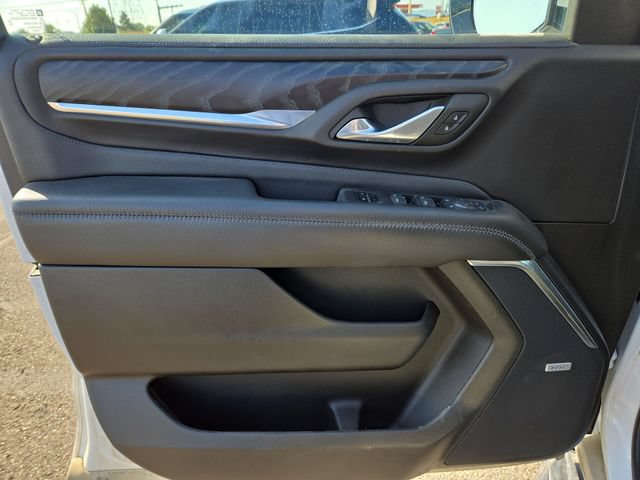Used 2023 GMC Yukon XL Denali AWD/4WD image 14