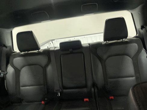Used 2024 RAM 1500 Laramie AWD/4WD image 9