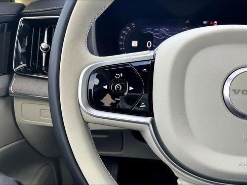 New 2026 Volvo XC90 T8 Ultra image 17