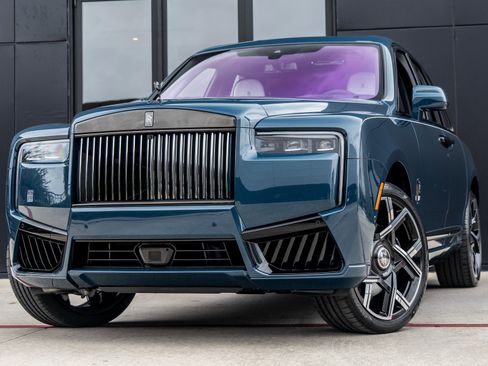 New 2026 Rolls-Royce Cullinan Black Badge image 1
