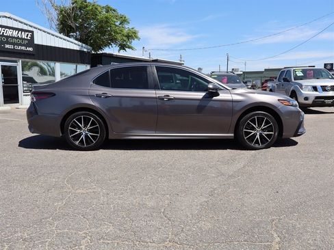 Used 2023 Toyota Camry SE FWD image 2