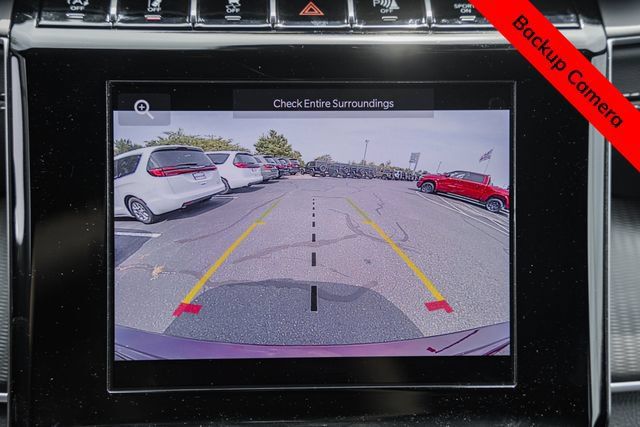 Used 2025 Jeep Grand Cherokee Laredo X w/ Luxury Tech Group I AWD/4WD image 8