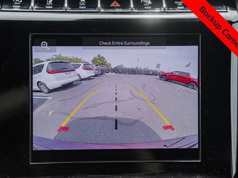 Used 2025 Jeep Grand Cherokee Laredo X w/ Luxury Tech Group I AWD/4WD image 8