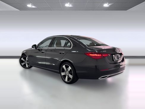 Used 2023 Mercedes-Benz C 300 Sedan image 3