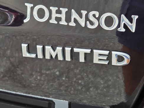Used 2021 Jeep Grand Cherokee Limited RWD image 15