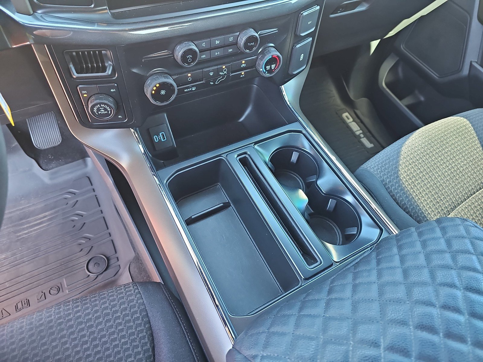Used 2024 Ford F150 STX w/ Equipment Group 201A FX4 AWD/4WD image 27