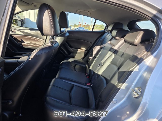 Used 2018 MAZDA MAZDA3 Touring FWD image 10