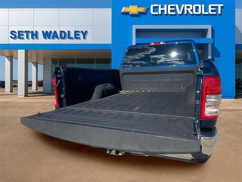 Used 2024 RAM 2500 Big Horn w/ Bed Utility Group image 15