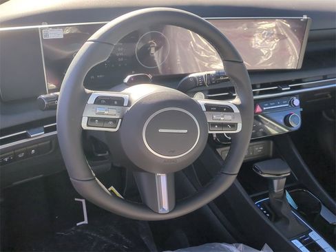 New 2026 Hyundai Tucson SEL image 13