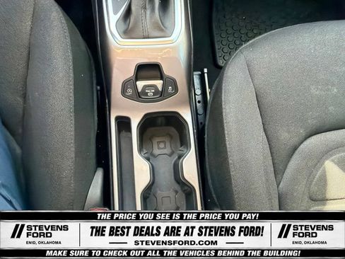 Used 2022 Jeep Renegade Latitude w/ Convenience Group AWD/4WD image 26
