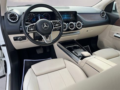 Certified 2022 Mercedes-Benz GLA 250 4MATIC image 10