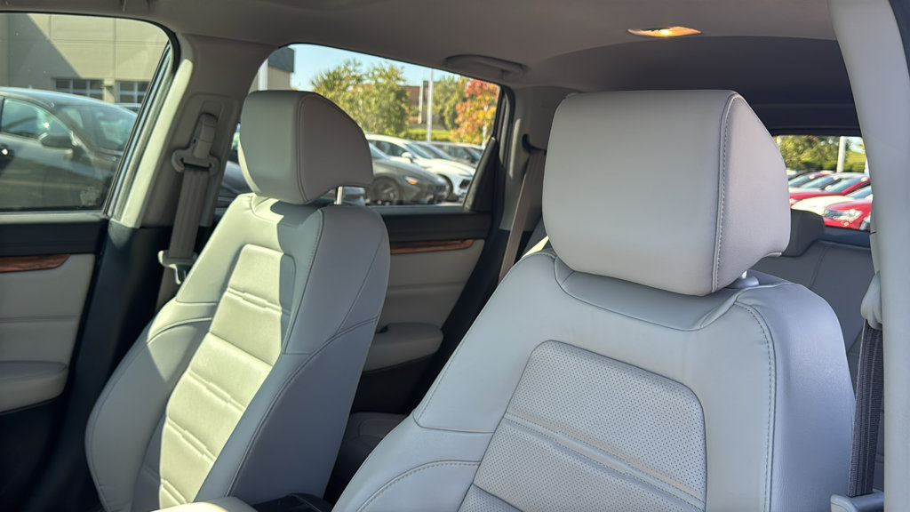 Used 2018 Honda CR-V Touring image 13