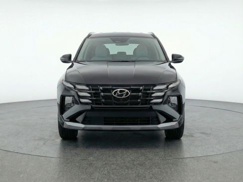 Used 2025 Hyundai Tucson SEL FWD image 2