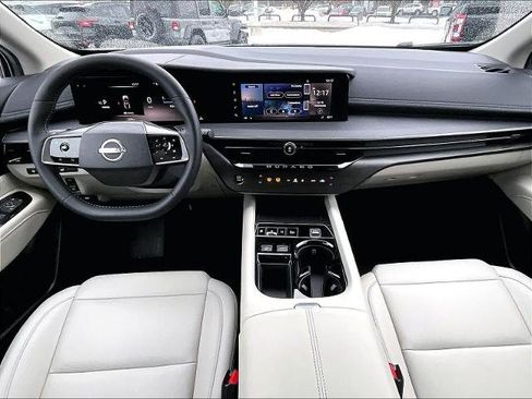 Certified 2025 Nissan Murano SV image 21