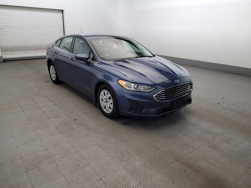 Used 2019 Ford Fusion S FWD image 13