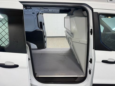 Used 2022 Ford Transit Connect XL image 12