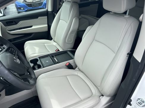 Certified 2026 Honda Odyssey EX-L image 11