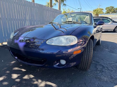 Used 2003 MAZDA MX-5 Miata LS image 12