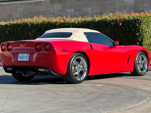 Used 2006 Chevrolet Corvette Convertible w/ Preferred Equipment Group RWD image 4