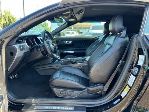 Used 2022 Ford Mustang Premium RWD image 15
