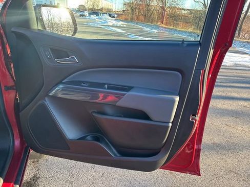 Used 2021 Chevrolet Colorado Z71 w/ Safety Package image 9
