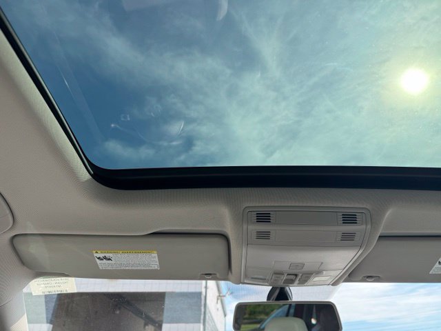 Used 2019 Volkswagen Tiguan SE AWD/4WD image 17