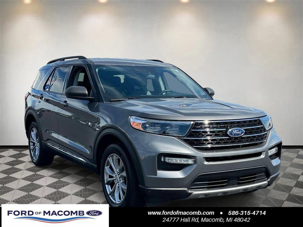 Certified 2023 Ford Explorer XLT w/ Equipment Group 202A AWD/4WD image 1