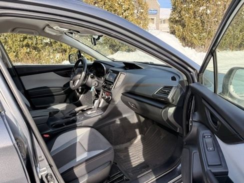 Used 2021 Subaru Crosstrek 2.0i Premium image 15