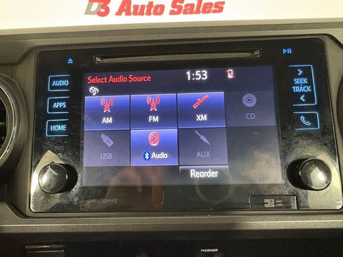 Used 2017 Toyota Tacoma TRD Off-Road w/ Tow Package (A/T) AWD/4WD image 24