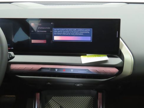 Used 2025 BMW X3 xDrive30i w/ Convenience Package image 15