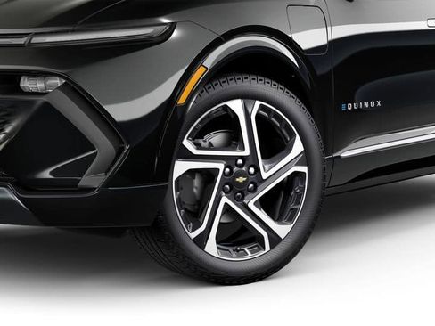 New 2025 Chevrolet Equinox EV LT image 55