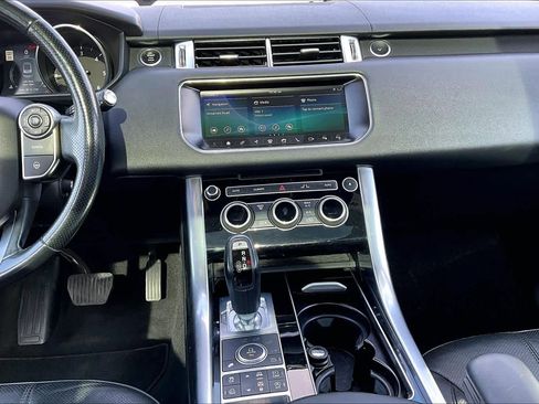 Used 2017 Land Rover Range Rover Sport HSE image 7