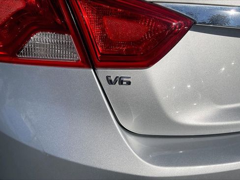 Used 2018 Chevrolet Impala LS image 8