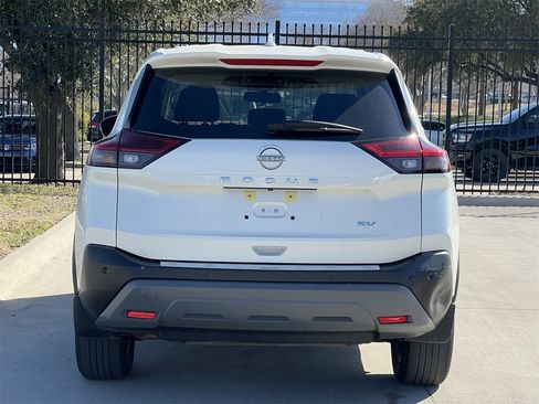Certified 2023 Nissan Rogue SV image 5