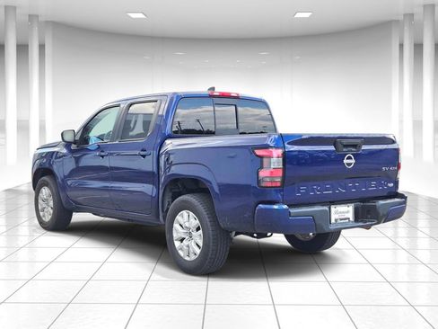 Used 2022 Nissan Frontier SV AWD/4WD image 5