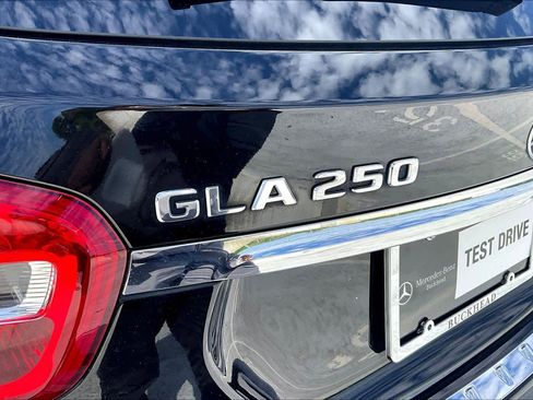 Used 2018 Mercedes-Benz GLA 250 4MATIC image 31