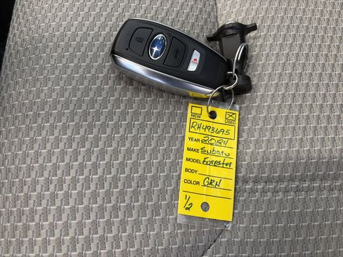 Used 2024 Subaru Forester Premium image 62