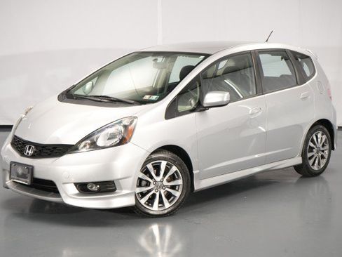 Used 2013 Honda Fit Sport image 1