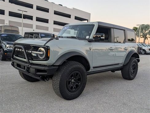 Used 2021 Ford Bronco First Edition image 3