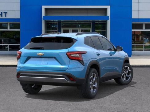 New 2026 Chevrolet Trax LT image 4
