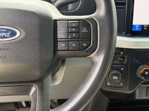 Used 2025 Ford F250 XLT w/ Black Appearance Package AWD/4WD image 9