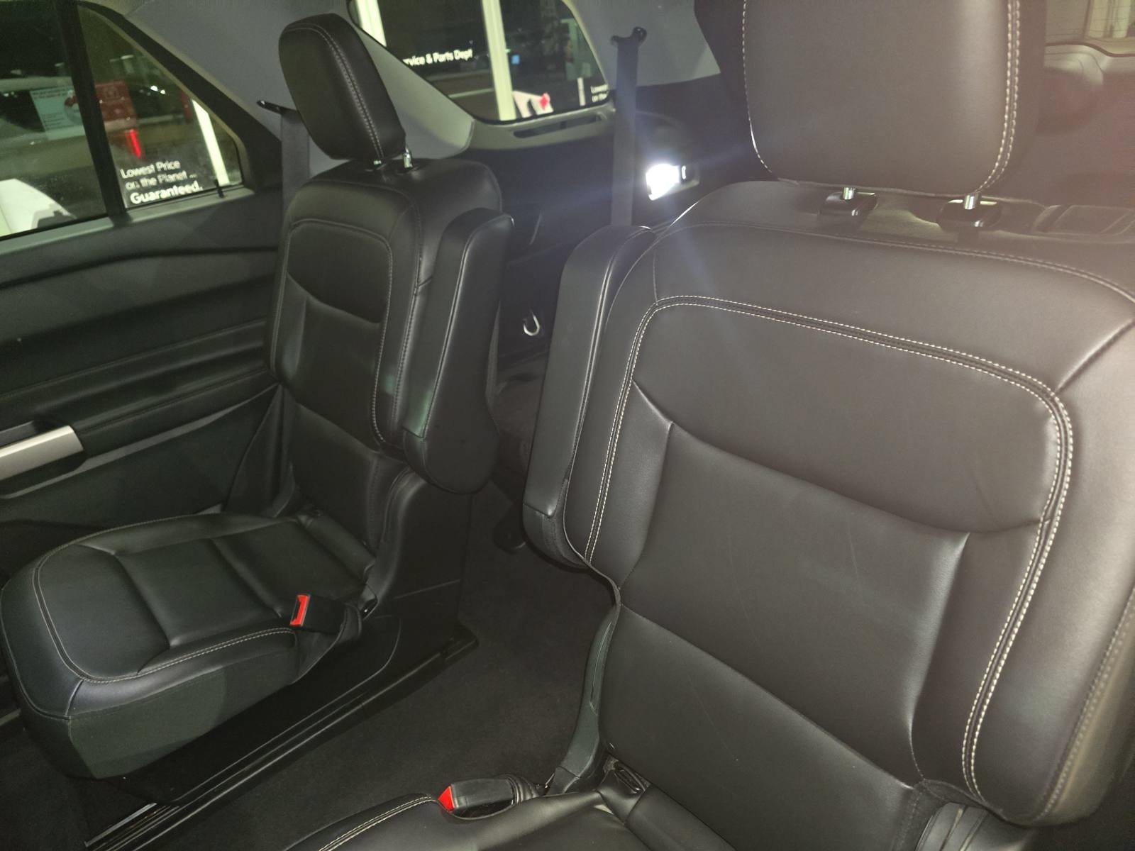 Used 2023 Ford Explorer XLT w/ Equipment Group 202A RWD image 14