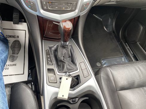 Used 2011 Cadillac SRX Luxury AWD/4WD image 29
