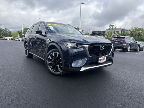 Used 2024 MAZDA CX-90 Plug-In Hybrid w/ Premium Pkg AWD/4WD image 2